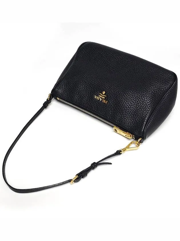 1N1620 Leather Small Pouch Bag