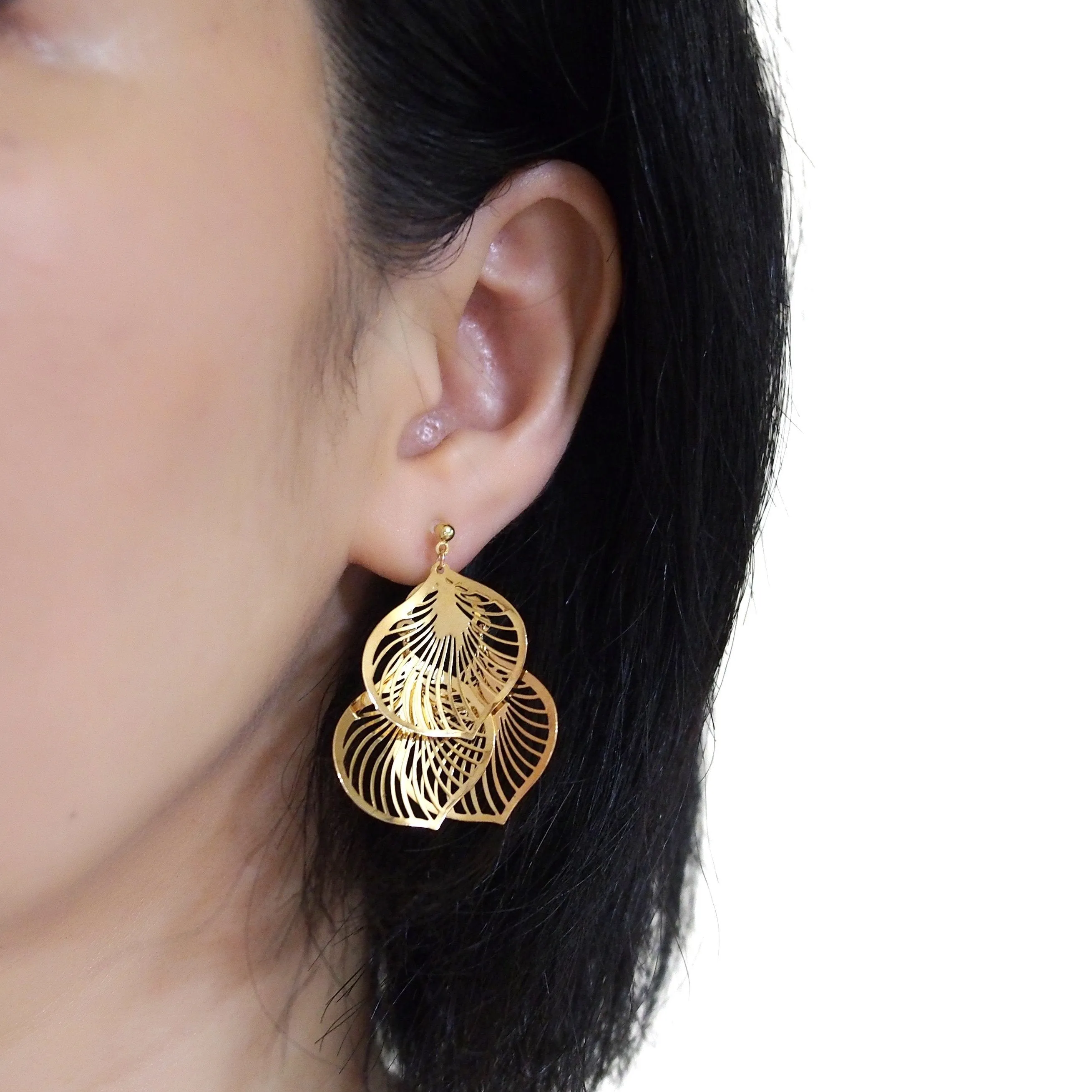 Dangle gold three leaf filigree invisible clip on earrings