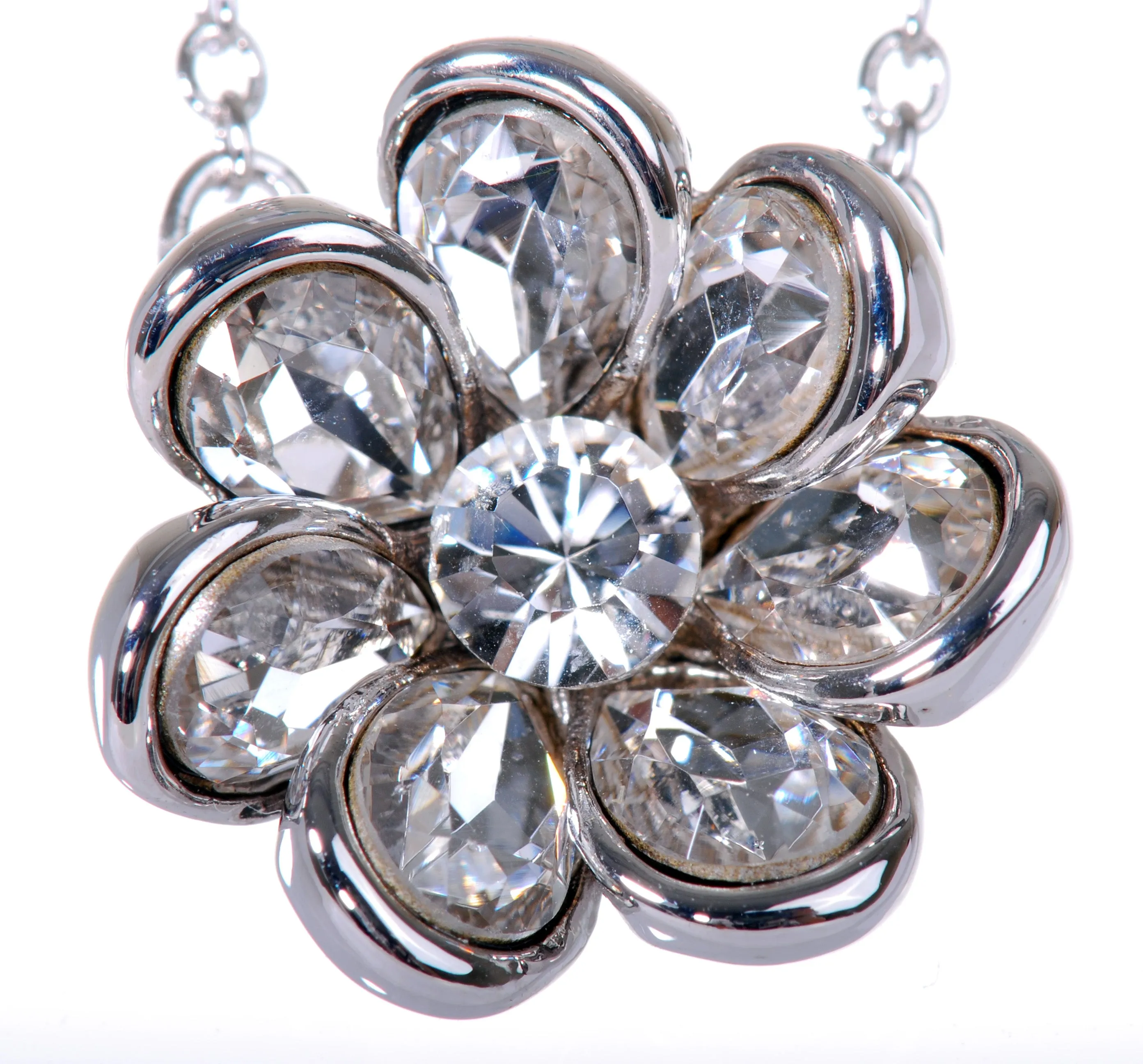 N7150 Rhodium Swarovski Renee Flower Pendant Necklace