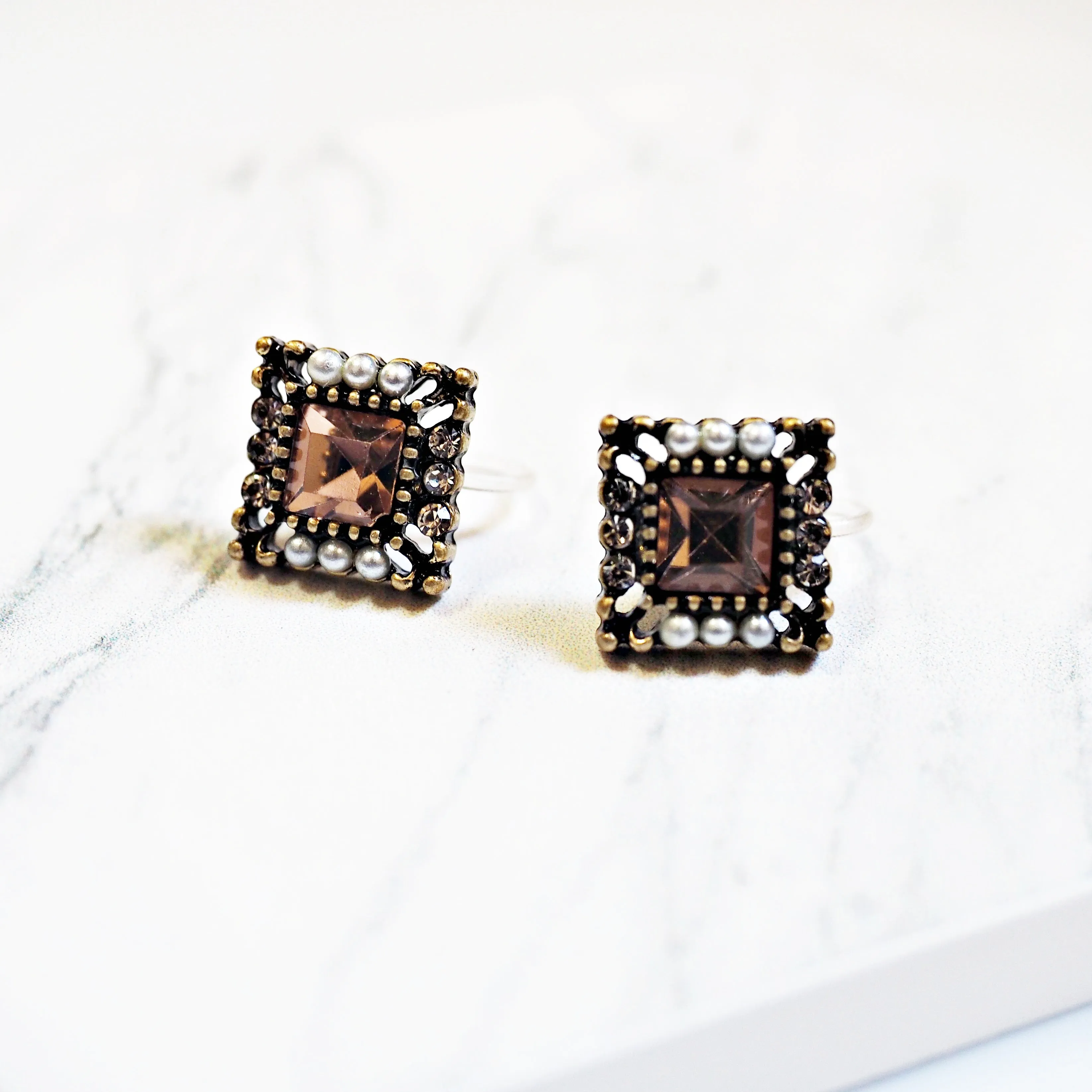 Square Pink Crystal Rhinestone Vinage Style Pearl Invisible Clip On Stud Earrings