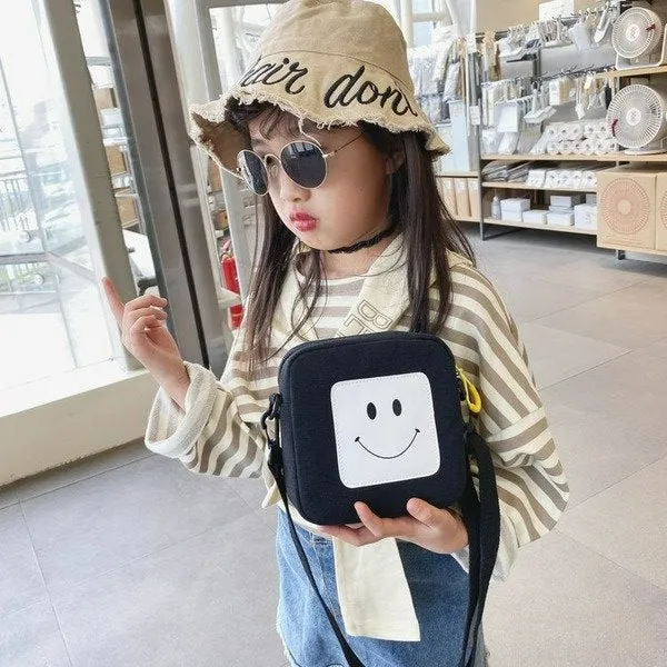 Wholesale Canvas Smiley Cute Messenger Bag JDC-SD-KR045